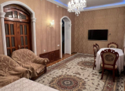 Satılır 4 otaqlı 100 m2 köhnə tikili Elmlər Akademiyası m.