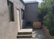 Satılır 3 otaqlı 60 m2 həyət evi Həzi Aslanov m.