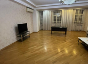 İcarəyə verilir 4 otaqlı 197 m2 yeni tikili Gənclik m.