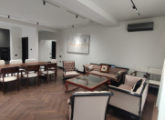 İcarəyə verilir 3 otaqlı 138 m2 yeni tikili 28 May m.