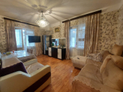 Satılır 2 otaqlı 50 m2 köhnə tikili Heydər Əliyev Mərkəzi