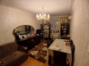 Satılır 2 otaqlı 65 m2 köhnə tikili Əhmədli m.