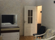 Satılır 1 otaqlı 50 m2 yeni tikili Yasamal r.