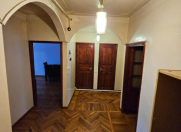 Satılır 3 otaqlı 95 m2 köhnə tikili Neftçilər m.