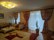 Satılır 4 otaqlı 140 m2 köhnə tikili Hilton otel