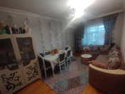Satılır 3 otaqlı 60 m2 köhnə tikili Həzi Aslanov m.