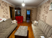 Satılır 4 otaqlı 90 m2 köhnə tikili Bakıxanov