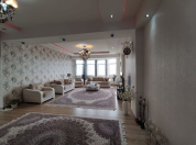 Satılır 3 otaqlı 135 m2 yeni tikili Nizami m.