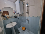 Satılır 2 otaqlı 45 m2 köhnə tikili Xalqlar Dostluğu m.