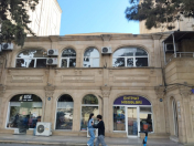 İcarəyə verilir 4 otaqlı 85 m2 ofis Gənclik m.