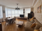 Satılır 3 otaqlı 150.5 m2 yeni tikili Elmlər Akademiyası m.