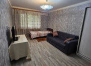 Satılır 1 otaqlı 35 m2 köhnə tikili İnşaatçılar m.