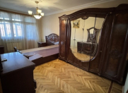 Satılır 3 otaqlı 100 m2 köhnə tikili 2 mkr