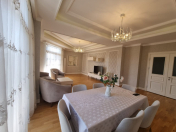 İcarəyə verilir 3 otaqlı 132 m2 yeni tikili Ağ şəhər