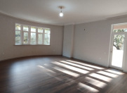 İcarəyə verilir 4 otaqlı 164 m2 yeni tikili Gənclik m.