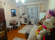 Satılır 2 otaqlı 60 m2 köhnə tikili Neftçilər m.