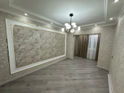 Satılır 3 otaqlı 70 m2 köhnə tikili Qara Qarayev m.