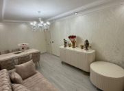 Satılır 4 otaqlı 105 m2 köhnə tikili Binəqədi r.