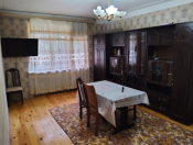 Satılır 3 otaqlı 80 m2 köhnə tikili Əhmədli m.