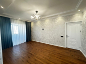 Satılır 2 otaqlı 45 m2 köhnə tikili Xalqlar Dostluğu m.