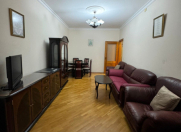 İcarəyə verilir 3 otaqlı 90 m2 köhnə tikili Elmlər Akademiyası m.