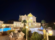 Satılır 7 otaqlı 760 m2 villa Novxanı