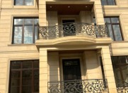 Satılır 6 otaqlı 350 m2 həyət evi Bakıxanov