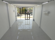 İcarəyə verilir 2 otaqlı 180 m2 obyekt 28 May m.