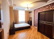 İcarəyə verilir 3 otaqlı 111 m2 yeni tikili İnşaatçılar m.