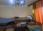 İcarəyə verilir 4 otaqlı 125 m2 köhnə tikili Sahil m.