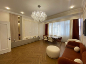 Satılır 3 otaqlı 117 m2 yeni tikili Gənclik m.