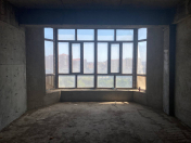 Satılır 2 otaqlı 95 m2 yeni tikili Azadlıq prospekti m.