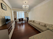 Satılır 3 otaqlı 120 m2 yeni tikili İnşaatçılar m.