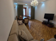 İcarəyə verilir 3 otaqlı 80 m2 köhnə tikili Nizami m.