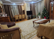 Satılır 4 otaqlı 160 m2 yeni tikili 8 Noyabr m.