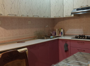 İcarəyə verilir 3 otaqlı 75 m2 köhnə tikili Memar Əcəmi m.