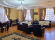 İcarəyə verilir 3 otaqlı 170 m2 yeni tikili Nərimanov heykəli