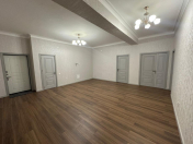 Satılır 4 otaqlı 178 m2 ofis Koala parkı