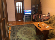 İcarəyə verilir 3 otaqlı 75 m2 köhnə tikili 8 mkr