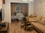 Satılır 3 otaqlı 80 m2 köhnə tikili Azadlıq prospekti m.