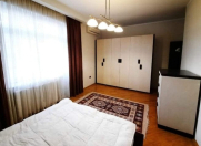 İcarəyə verilir 4 otaqlı 136 m2 yeni tikili Baku Mall