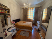 Satılır 3 otaqlı 90 m2 köhnə tikili Xətai r.