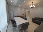 İcarəyə verilir 3 otaqlı 120 m2 yeni tikili 28 May m.