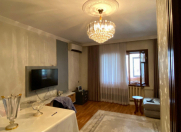 Satılır 2 otaqlı 70 m2 köhnə tikili Həzi Aslanov