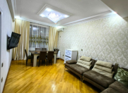 Satılır 2 otaqlı 80 m2 yeni tikili Memar Əcəmi m.