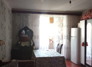 Satılır 1 otaqlı 21 m2 köhnə tikili Qara Qarayev m.