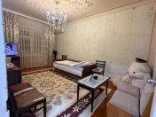 Satılır 2 otaqlı 75 m2 köhnə tikili Y.Günəşli