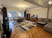 Satılır 4 otaqlı 200 m2 yeni tikili Memar Əcəmi m.