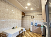 Satılır 4 otaqlı 150 m2 yeni tikili Nizami m.