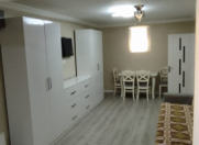 Satılır 2 otaqlı 40 m2 köhnə tikili Xalqlar Dostluğu m.